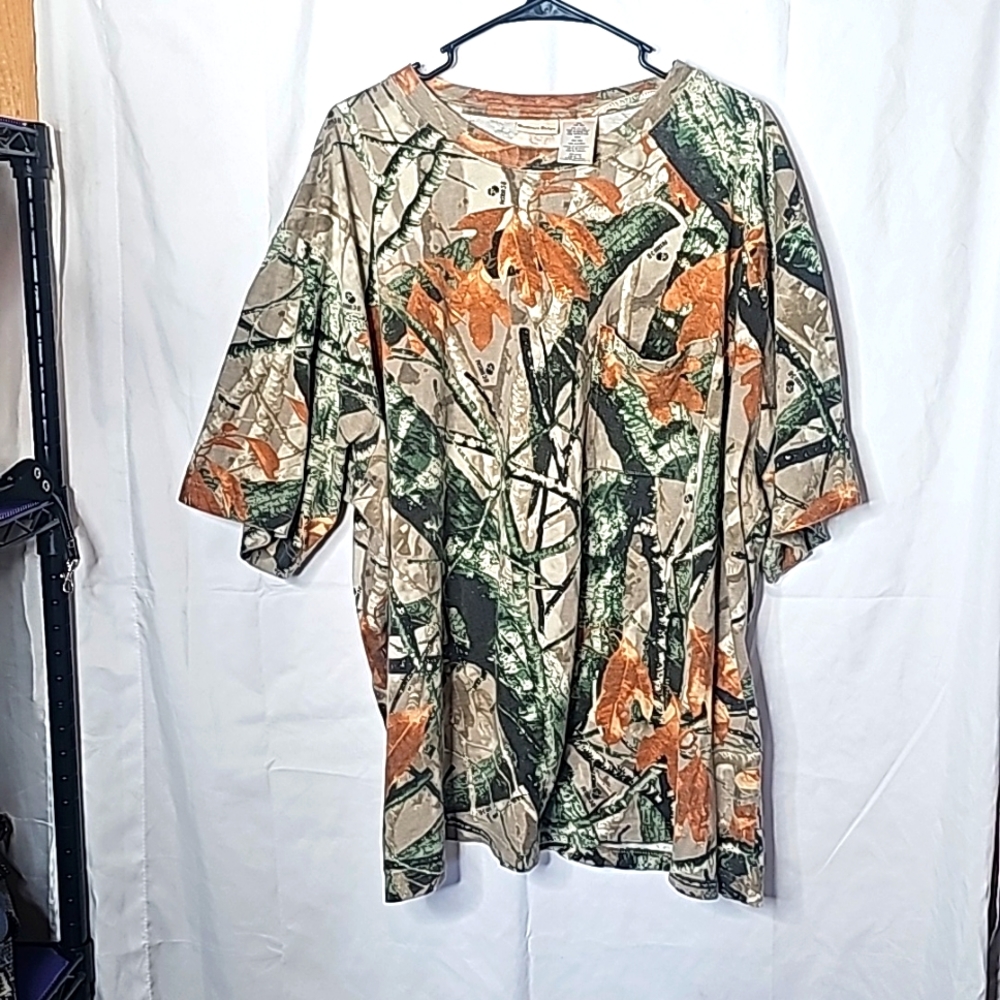 Outfitters Ridge Camo  T-shirt,  Vintage MEN'S 3XL.
